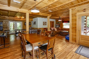 Game room - Custom log cabin with year-round views! HOT TUB & Gameroom! (Lake Lure)