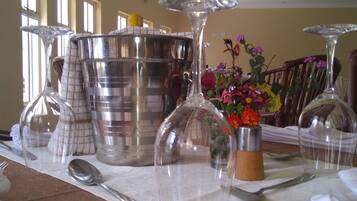 Breakfast, lunch, dinner served; local cuisine