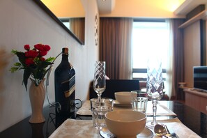 Superior Suite | In-room dining - D'Home Stay at Swiss Garden Residence (Kuala Lumpur)