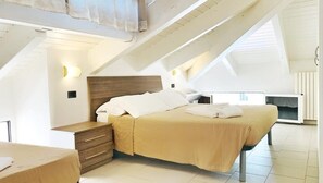 Apartment, Multiple Beds (2+1) | Laptop workspace, soundproofing, travel crib, free WiFi