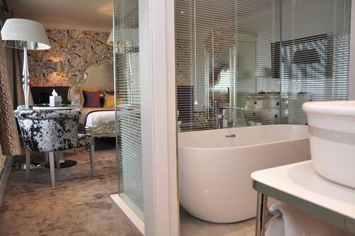 Luxury Double Room | Bathroom