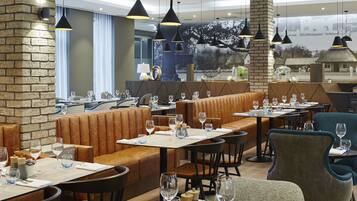 Ze serveren er ontbijt, lunch, diner en brunch