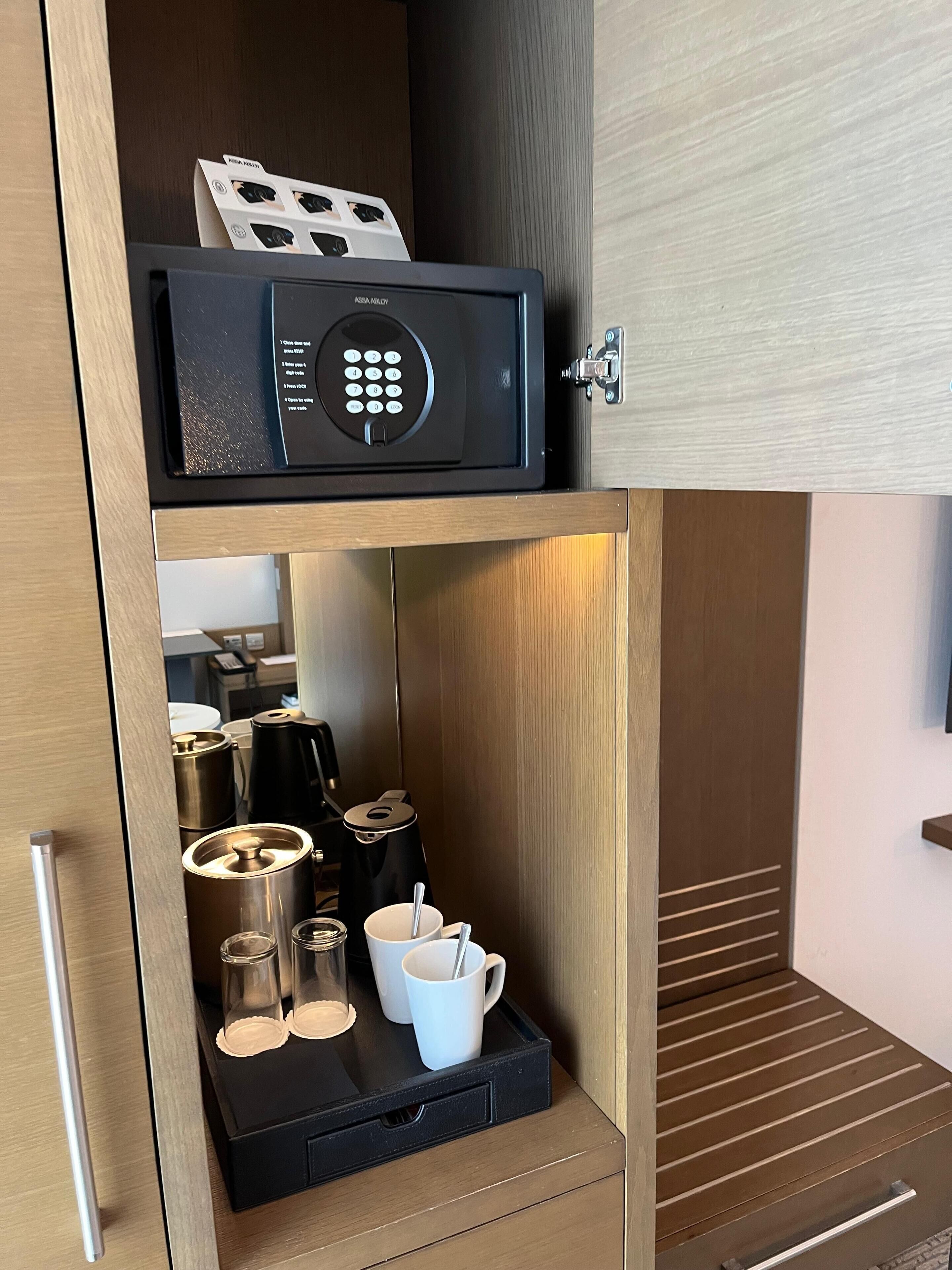 memory-foam beds, in-room safe, desk, blackout curtains