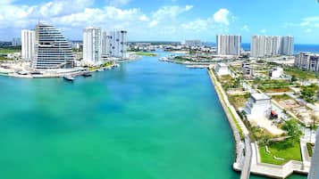 1 bedroom, in-room safe, desk, soundproofing