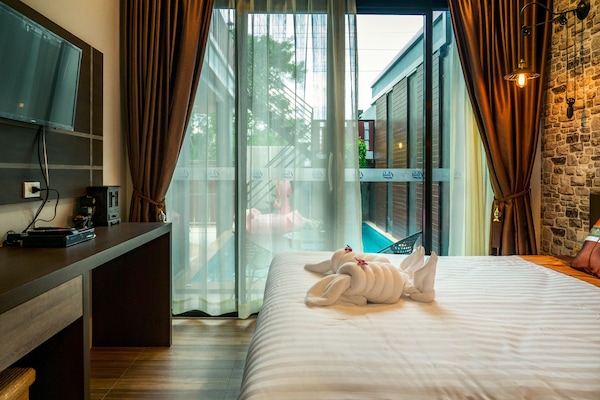 Villa Luxe, 3 chambres, piscine privée | Vue sur l’eau