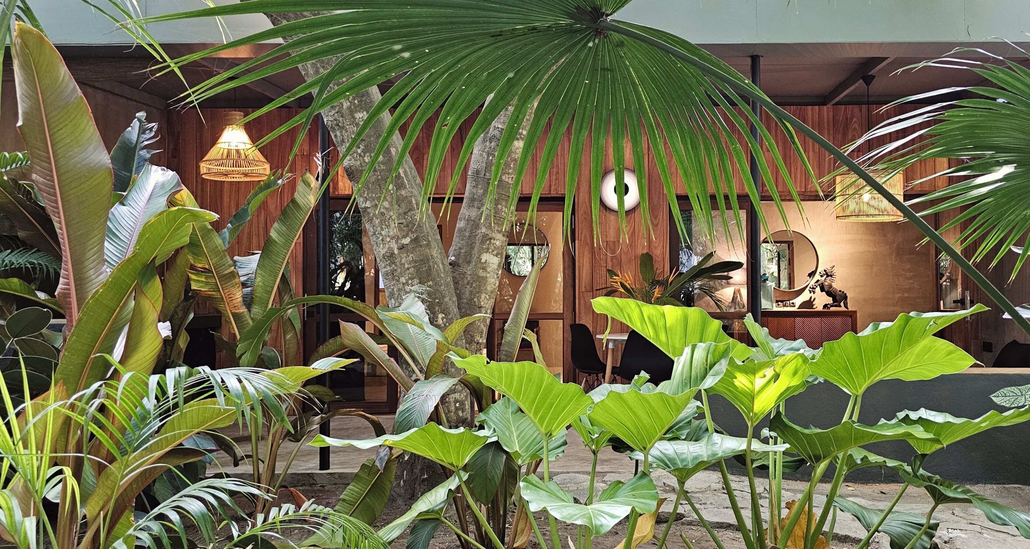 one bedrooms apartment with garden view and veranda | 1 bedroom, minibar, in-room safe, individually decorated