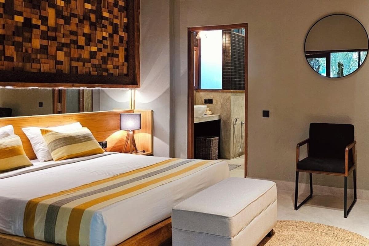 one bedrooms apartment with garden view and veranda | 1 bedroom, minibar, in-room safe, individually decorated