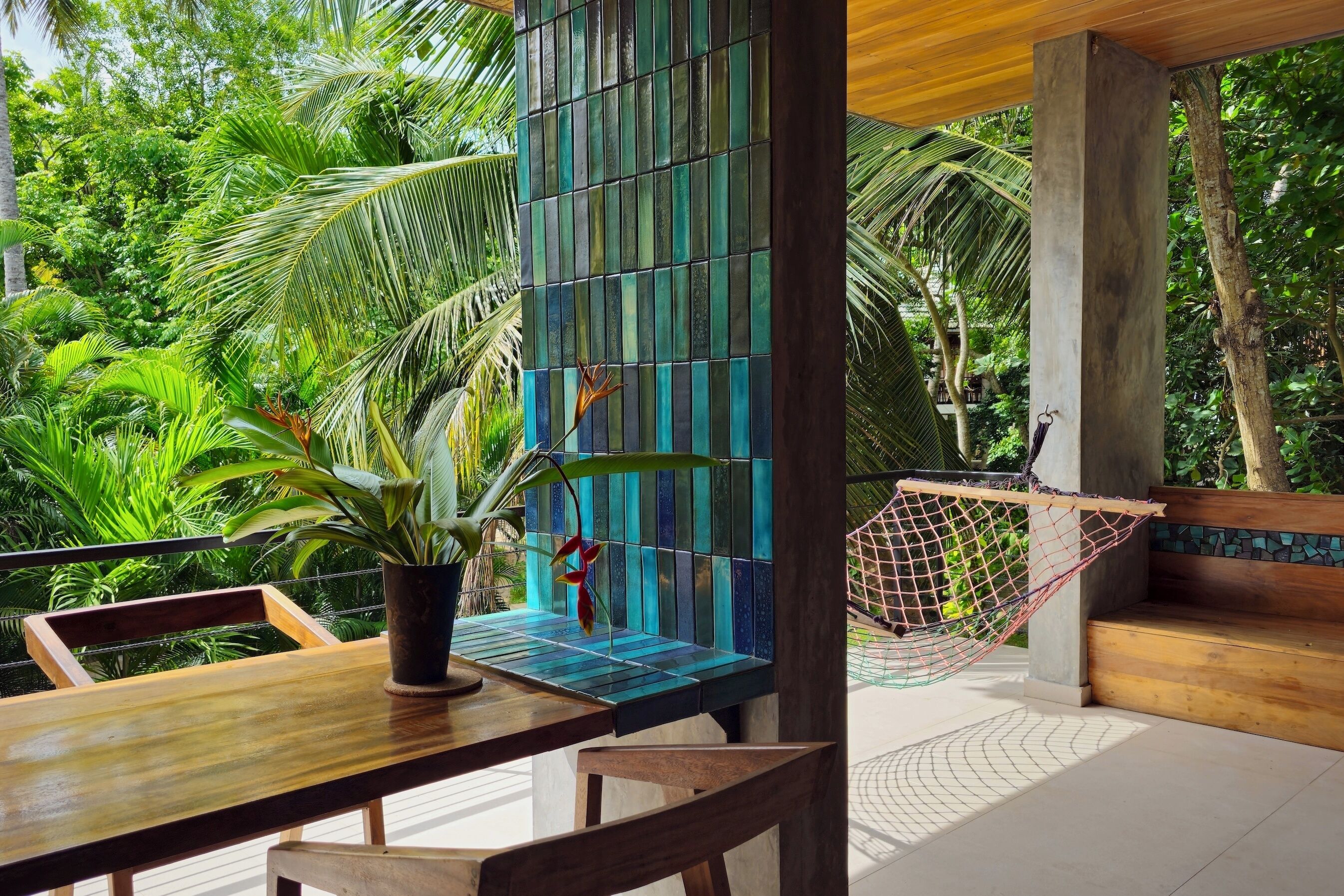 two bedrooms apartment with garden view | 1 bedroom, minibar, in-room safe, individually decorated