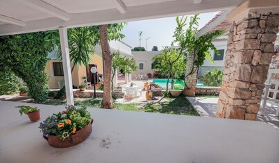 德尔博戈家庭旅馆