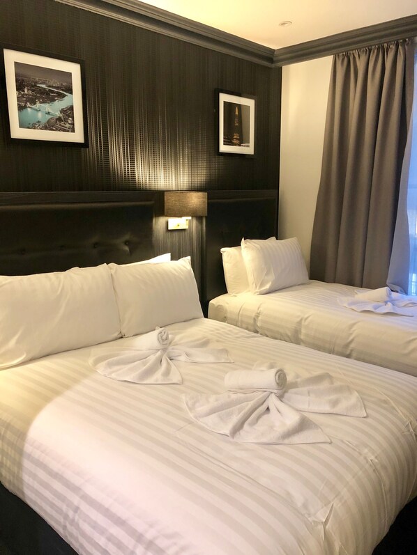 Tremannsrom – deluxe | 14 soverom, sengetøy i egyptisk bomull og allergitestet sengetøy