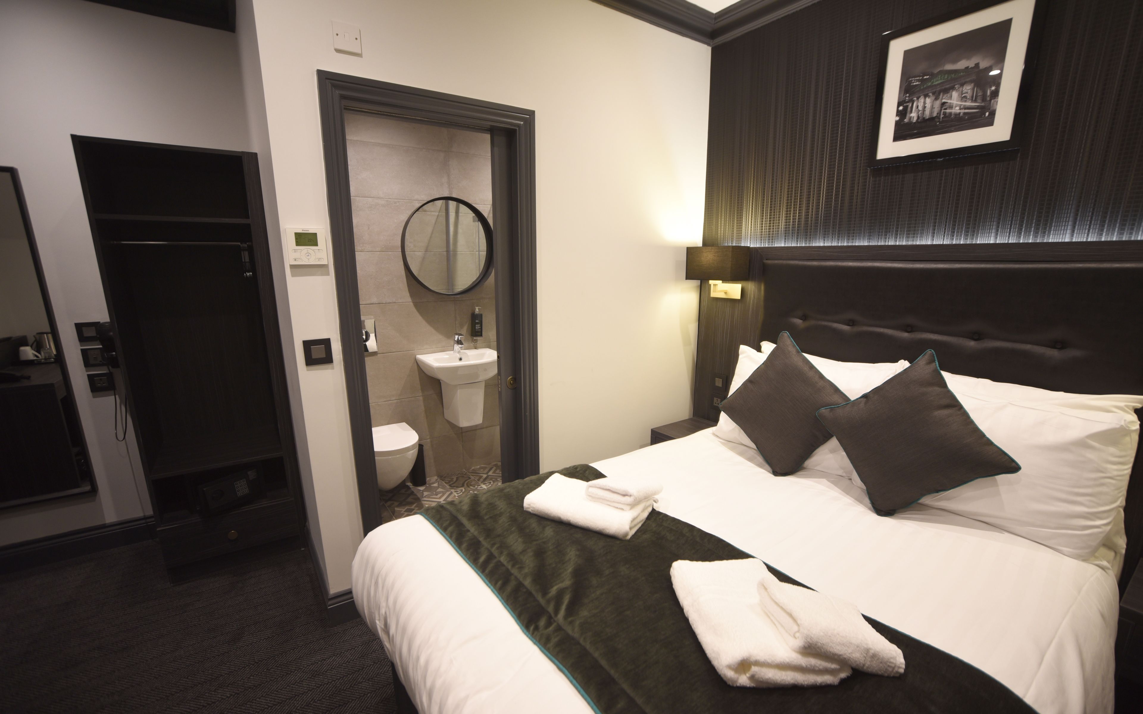 14 chambres, draps en coton égyptien, literie hypoallergénique