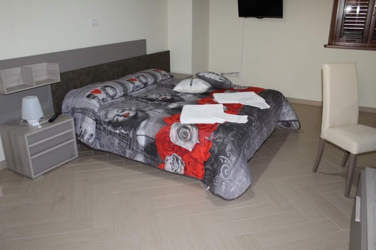 Double Room | Meja, Wi-fi percuma, cadar katil