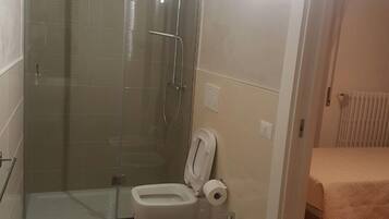 Double Room, Garden View | Bathroom shower