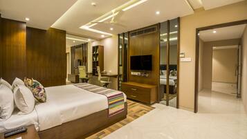 1 bedroom, down comforters, minibar, in-room safe