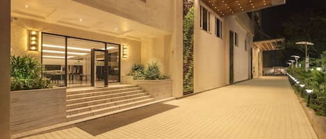 Entrée de l’hébergement