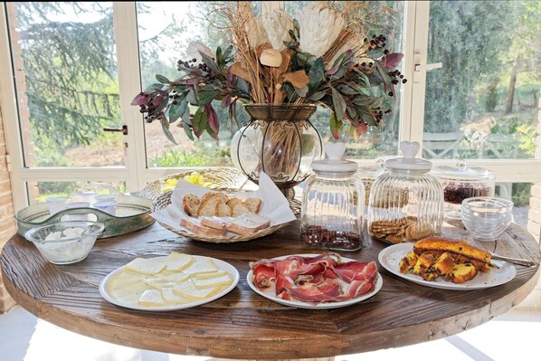 Frokostbuffé er inkludert hver dag