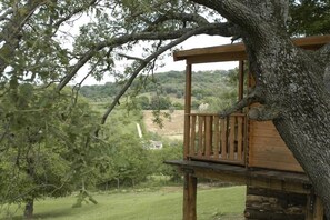 Trehytte – panorama (View on Borgo di Montemerano) | Terrasse/patio