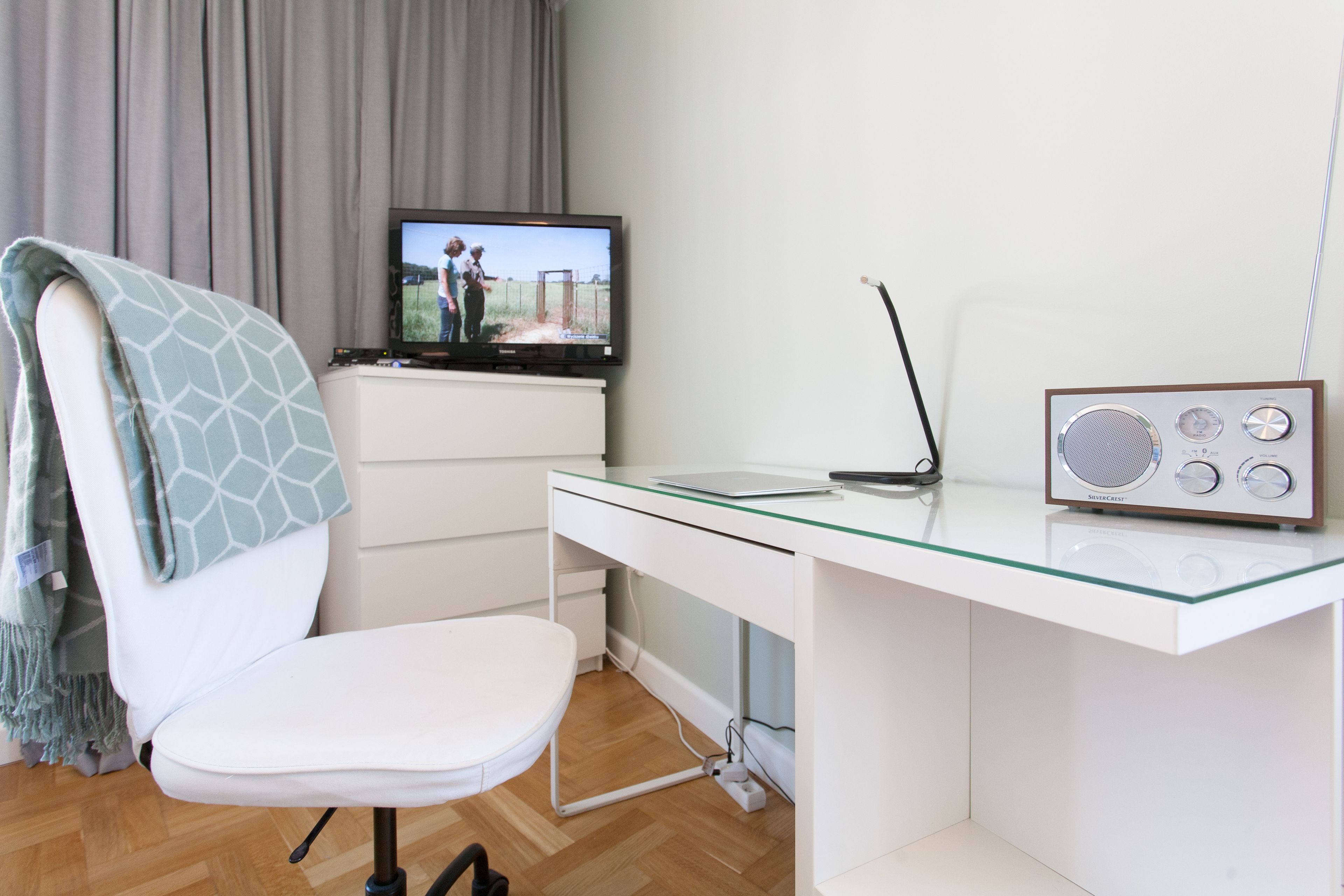 deluxe apartment, multiple beds, accessible, city view | room amenity