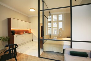 Premium Apartment, 2 Bedrooms, Kitchen, City View | Living area | 50-cm flat-screen TV with satellite channels, TV, DVD player - Faust and Mona Lisa Apartments (Kraków)