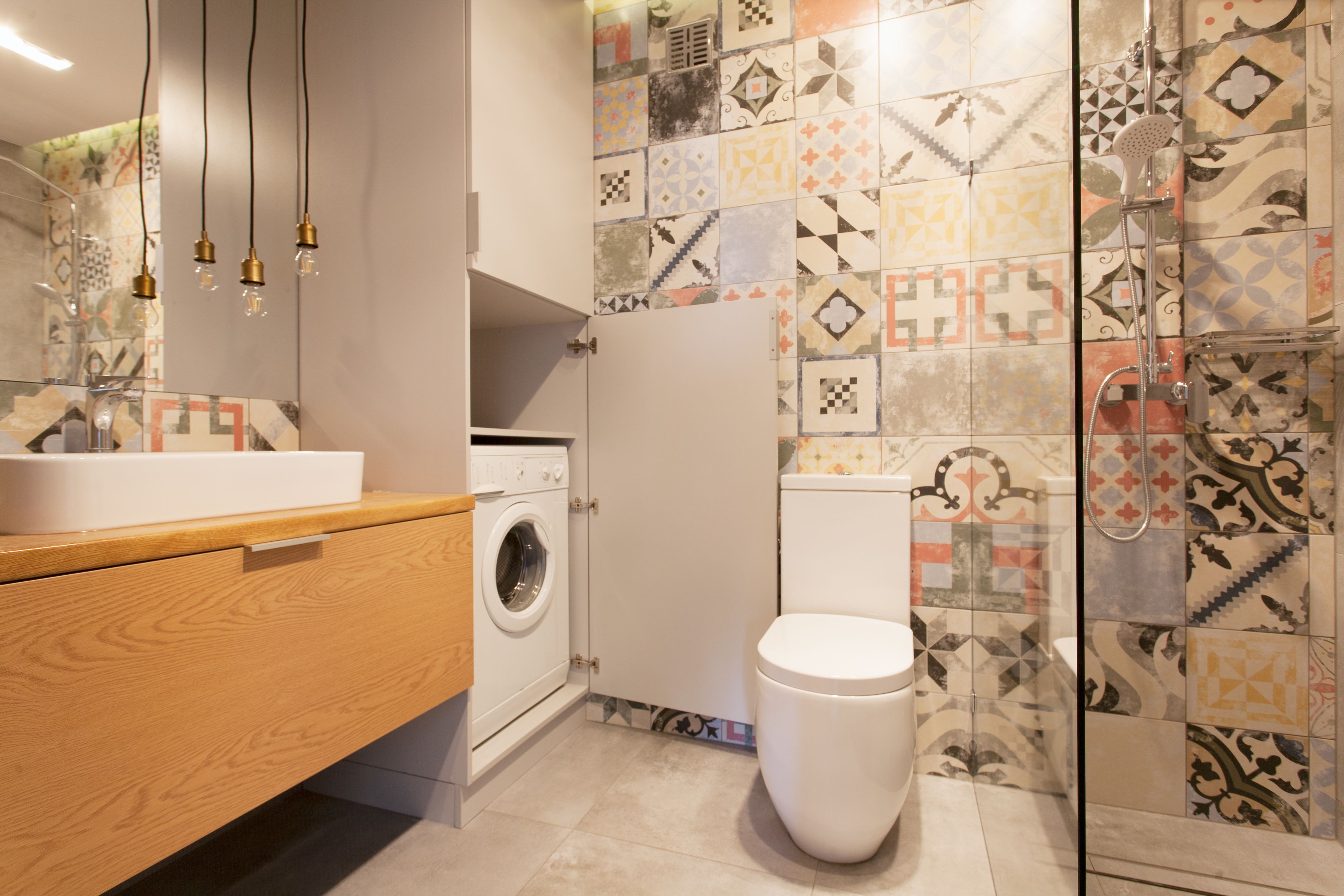 deluxe apartment, multiple beds, accessible, city view | bathroom sink