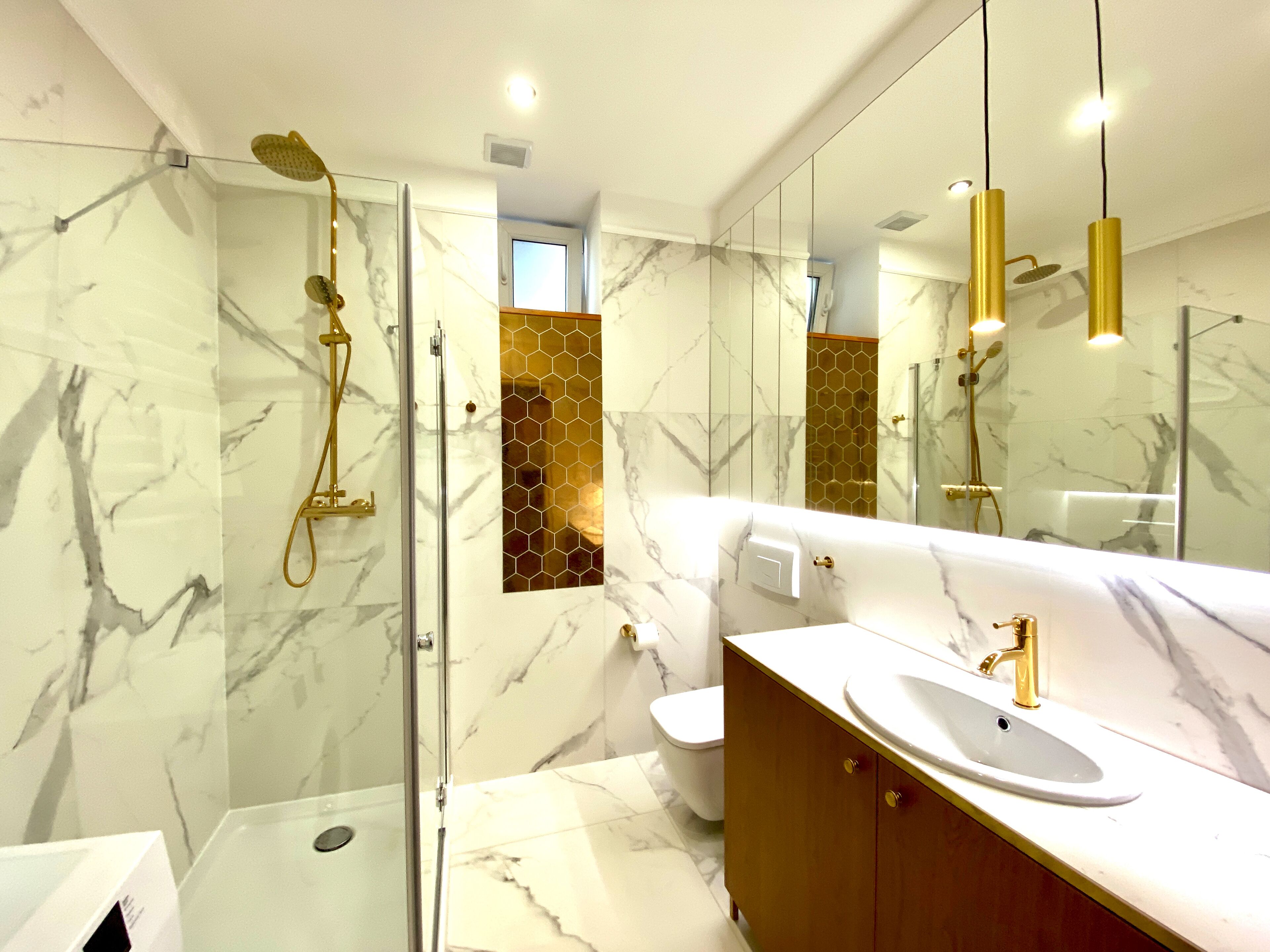 premium apartment, 2 bedrooms, kitchen, city view | bathroom | free toiletries, hair dryer, towels, soap