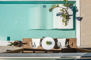 Dobbeltrom (Wet) | Safe på rommet, individuelt innredet, skrivebord og blendingsgardiner