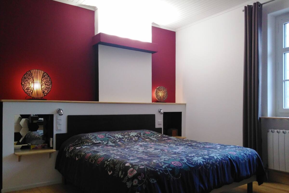Habitación triple Deluxe, varias camas, no fumadores | Cortinas opacas, sistema de insonorización, wifi gratis y ropa de cama