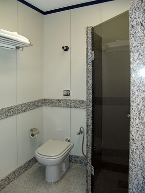 Deluxe Apartment, Smoking | Bathroom