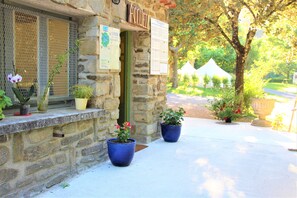 Front of property - Le Moulin Du Luech - Bulles Insolites (Peyremale)