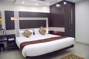 行政双人房 | 埃及棉床单、高档床上用品、羽绒被、加厚床垫