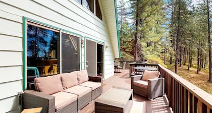 NEUE AUFLISTUNG! Charming hundefreundlich A-Frame mit Pool und kostenfreiem WLAN