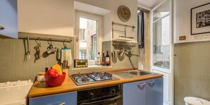 Private kitchen - Monti Coliseum 3 bedroom 2nd floor (Rome)