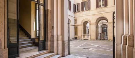 Entrée de l’hébergement