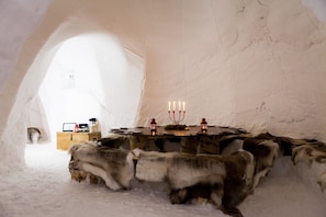 Café da manhã e jantar