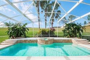 House, 4 Bedrooms | Pool