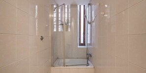 Apartment, 1 Bedroom | Bathroom shower - Mecenate Colosseum Suite (Rome)