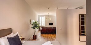 Studio | Free WiFi, bed sheets - Sant'Eligio Loft Campo de Fiori (Rome)