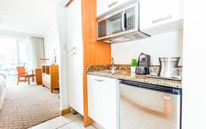 廚房用具/餐具/器皿