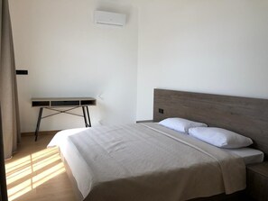 Superior Cottage, 2 Bedrooms, Lanai | Pillowtop beds, in-room safe, individually decorated - Citron Cottages (Batumi)