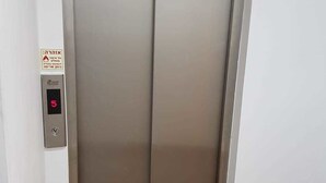 Interior entrance - Urban downtown apartments (Haifa)