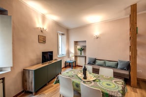 Apartment, 1 Bedroom | In-room dining - Cappellari 2 Campo de Fiori (Rome)