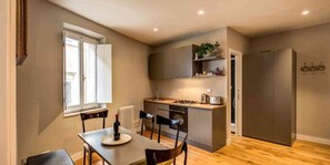 Apartment, 2 Schlafzimmer | Eigene Kochnische