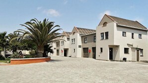 Unclassified image, 4 of 24, button - Lagoon Chalets (Walvis Bay)