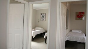 Unclassified image, 5 of 24, button - Lagoon Chalets (Walvis Bay)