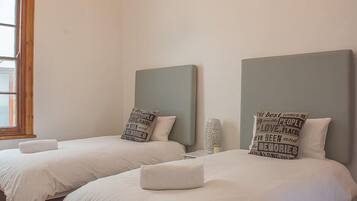 Panoramic Penthouse, Sea View (Oceanfront Penthouse) | In-room safe, free WiFi, bed sheets