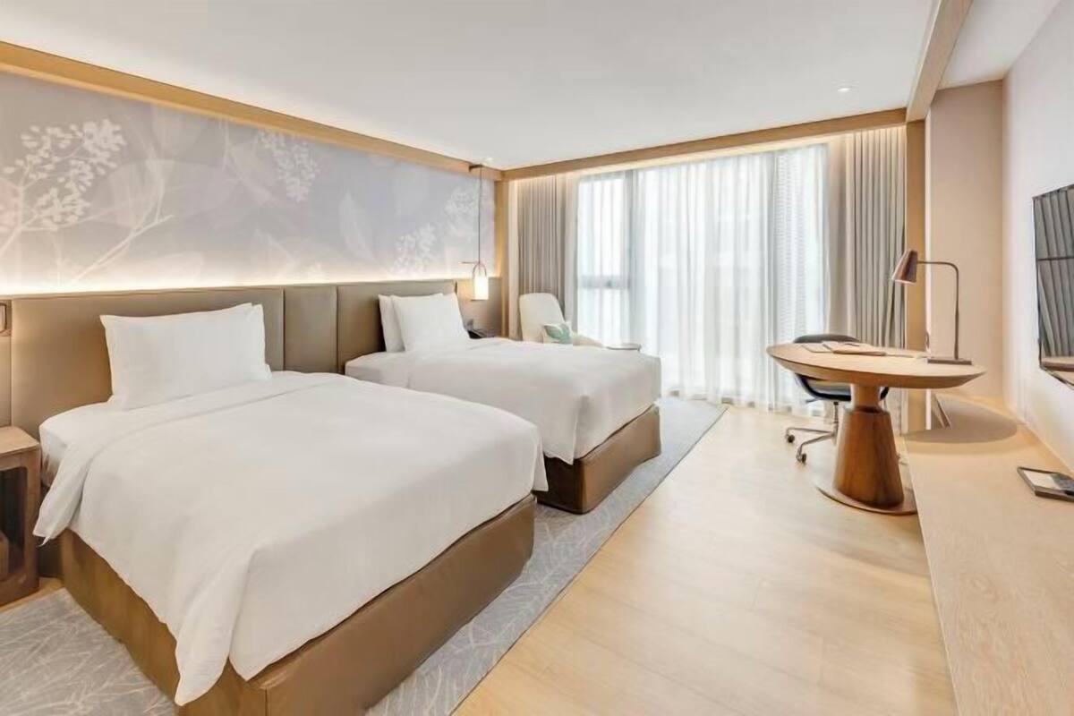 Down duvets, minibar, in-room safe, desk