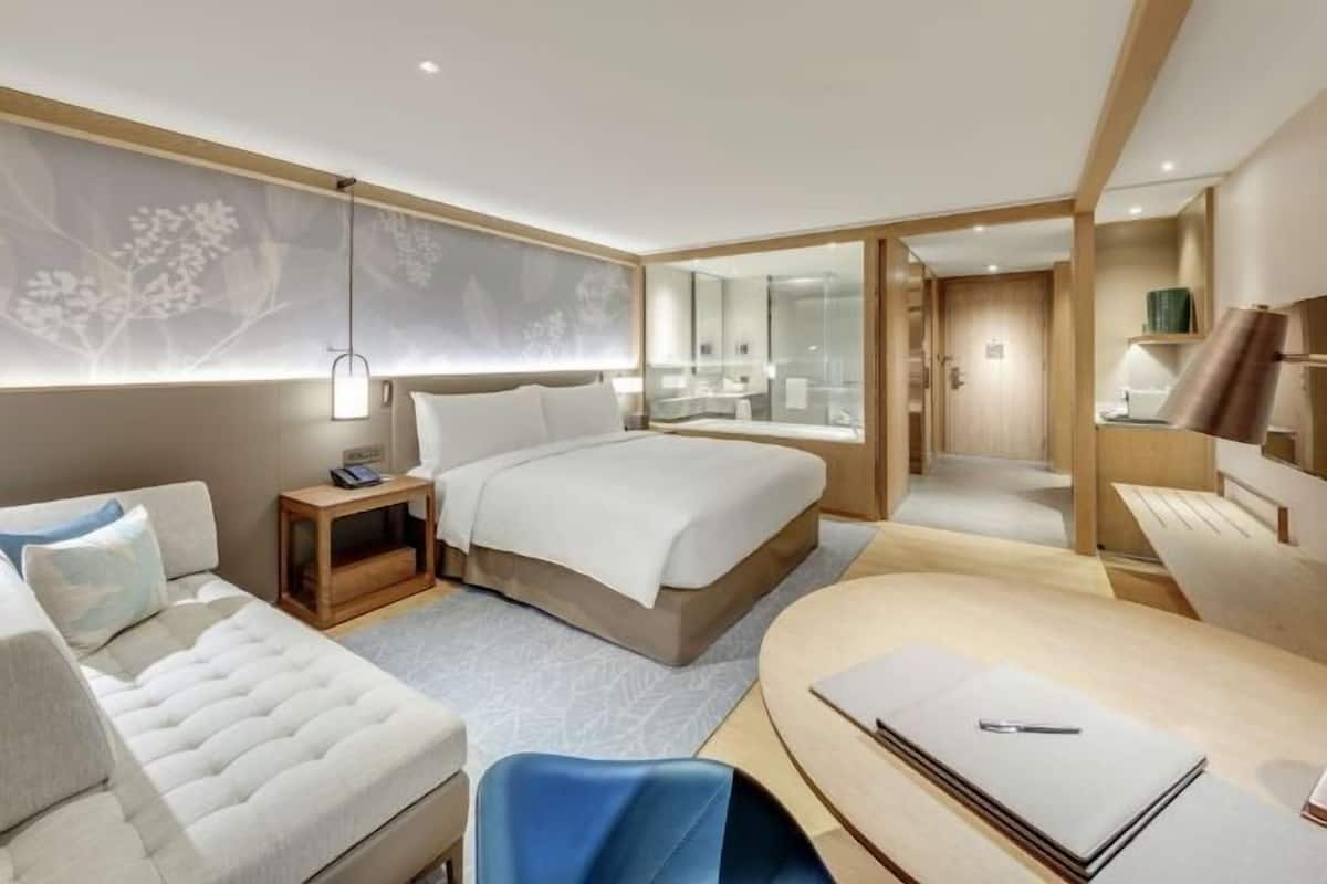 Down duvets, minibar, in-room safe, desk