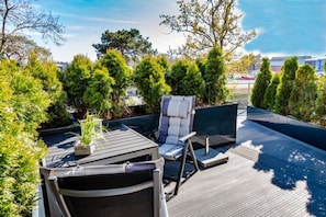 Kahden hengen huone, terassi, näköala satamaan (Nr. 6) | Terassi/patio