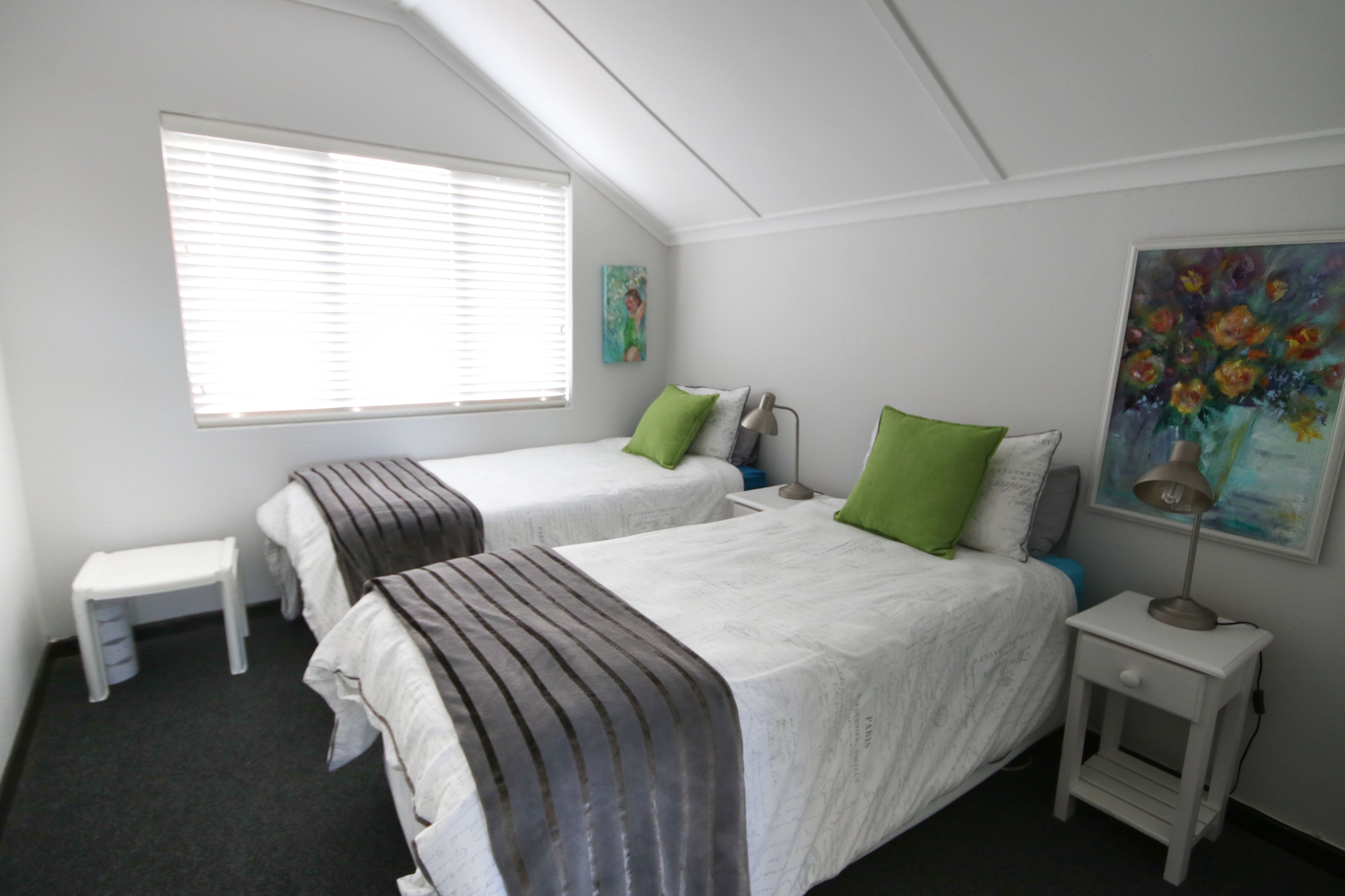 Apartemen Keluarga, 2 kamar tidur, pemandangan danau (The Loft) | Didekorasi berbeda-beda dan dilengkapi dengan perabotan berbeda-beda