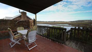 Departamento familiar, 2 habitaciones, vista al lago (The Loft) | Terraza o patio